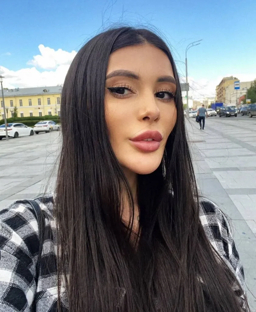Анита, 26 - яркая эскорт-модель Москвы